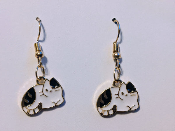 Laying Cat earrings - Made By Scratch Crafts