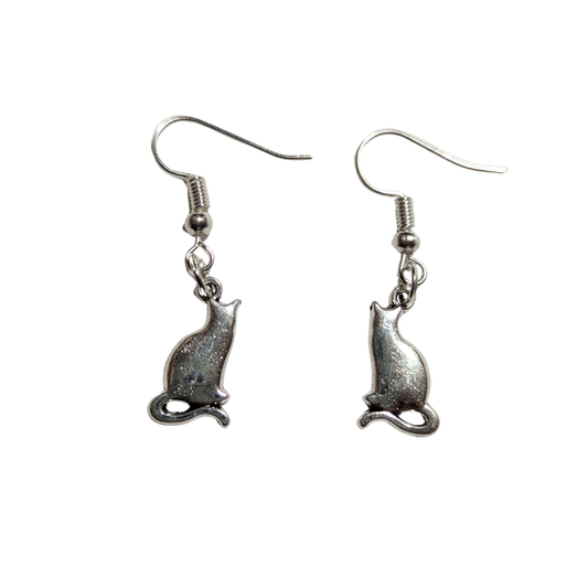 Silver Sitting Cat Earrings – Minimalist Cat Dangle Earrings
